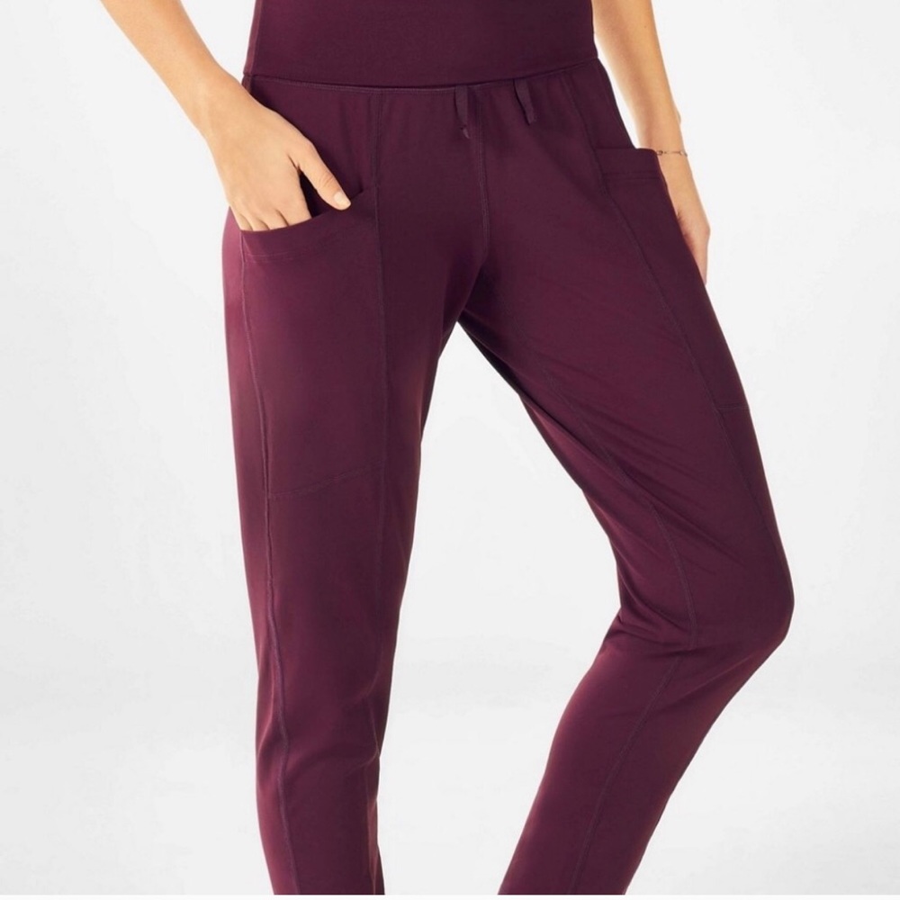 Fabletics Maj 2 Plum Joggers size XL